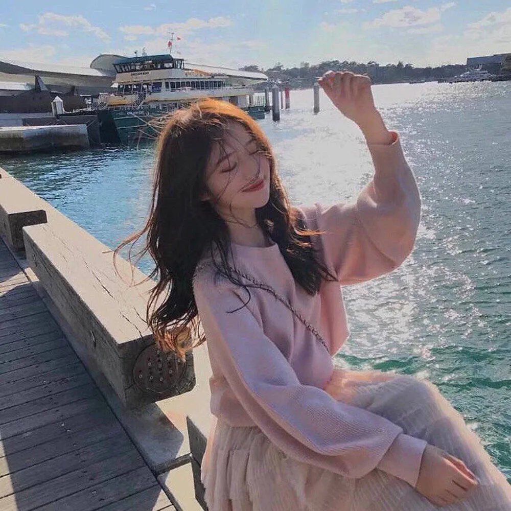 面具圣徒海报