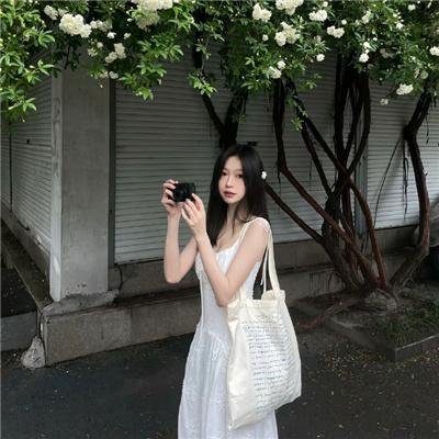丹青小姐海报